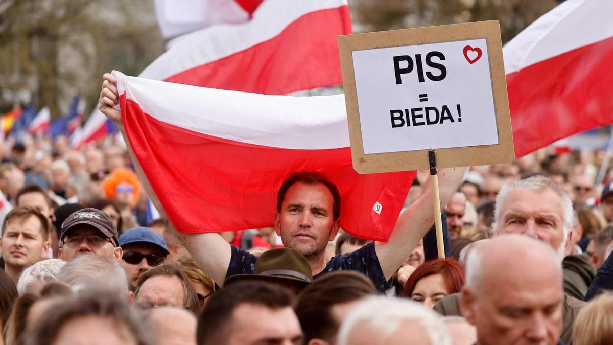 Sturm der Empörung in Polen: Tausende gegen Tusk-Regierung auf den Barrikaden