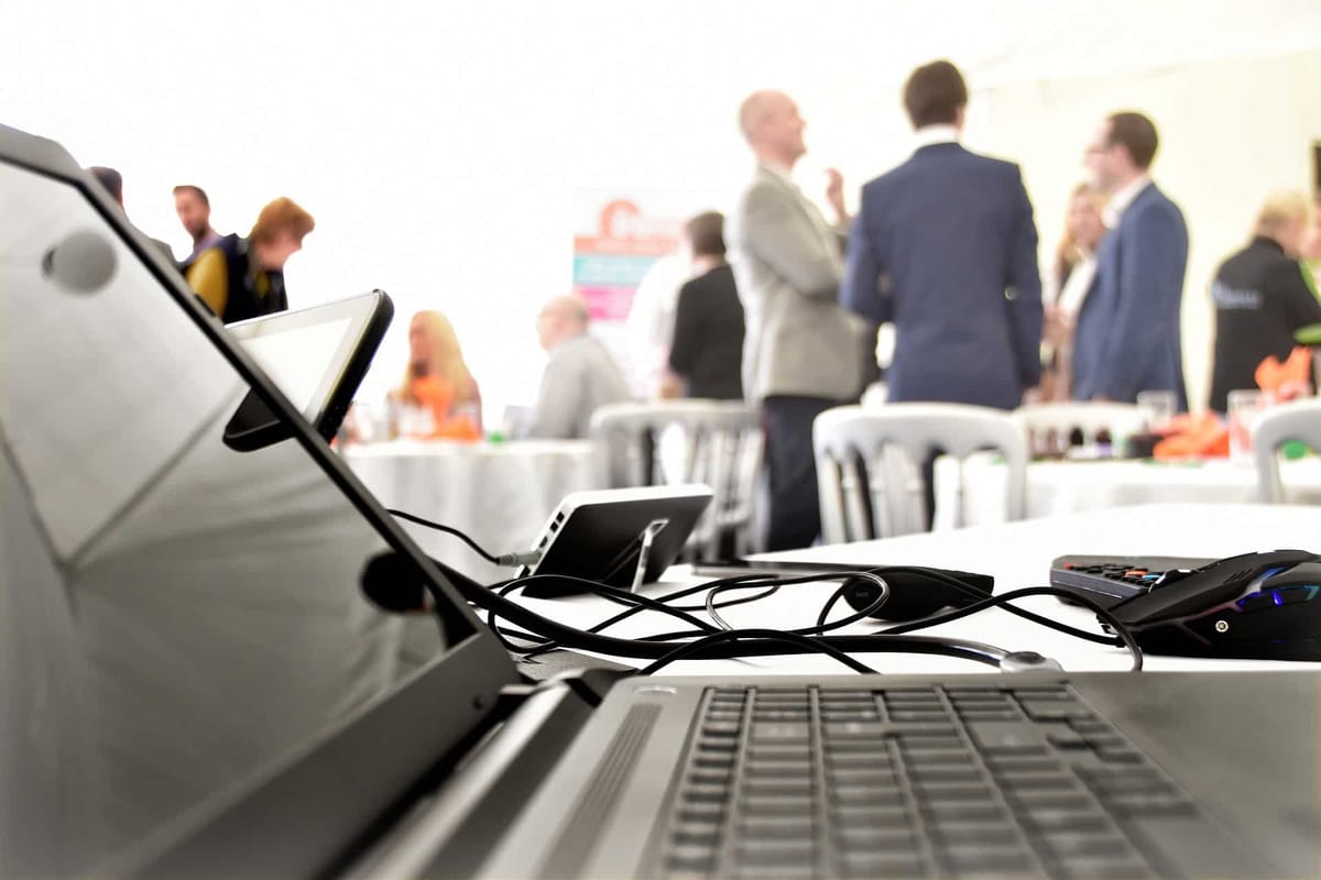 Zurück ins Büro, raus aus dem Job?