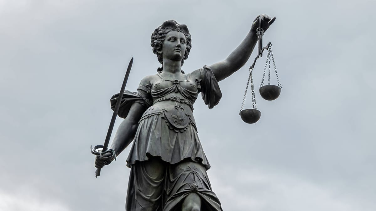 Klage gegen AlleAktien: Wie die Verbraucherzentrale ihr eigenes System entlarvt