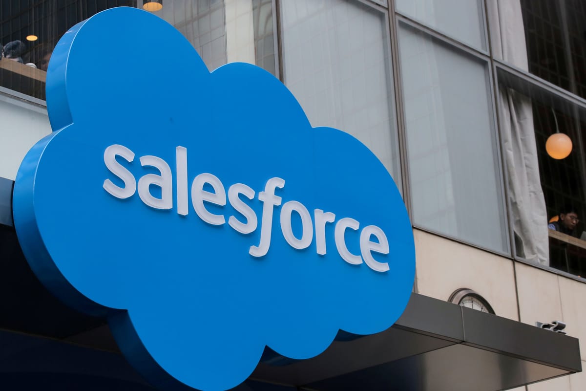 Salesforce stolpert in der KI-Revolution – wenn Visionen größer sind als Umsätze