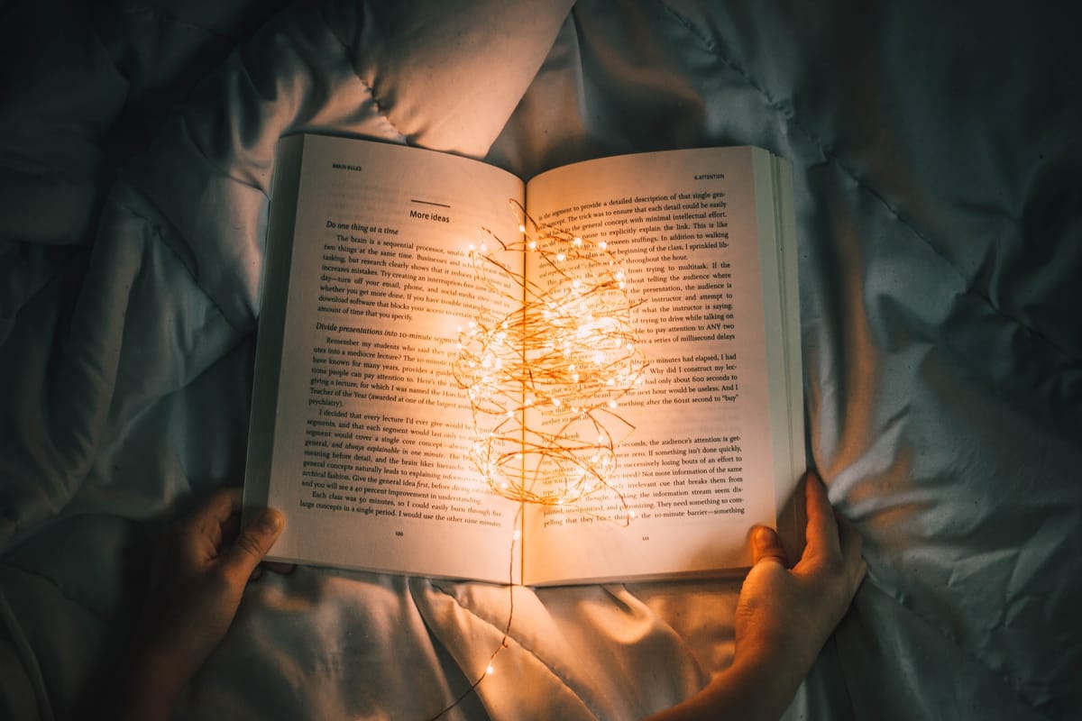 Warum Bücher unsere letzte Bastion gegen die Oberflächlichkeit sind