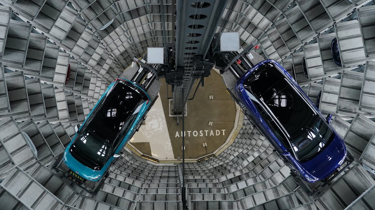 Wie das weichere Verbrenner-Ziel Mercedes, BMW und VW Zeit verschafft