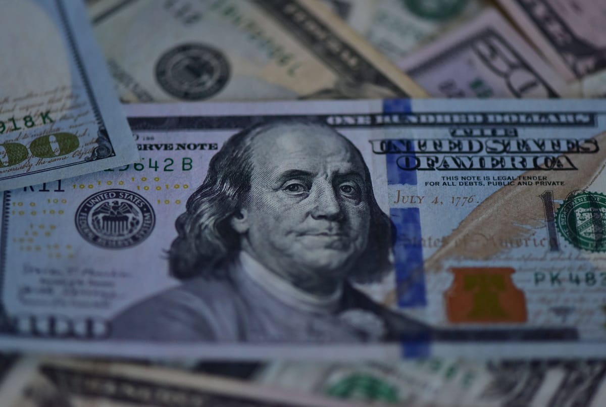 Markt-Beben: Warum der Dollar plötzlich implodiert und Trumps Plan scheitert