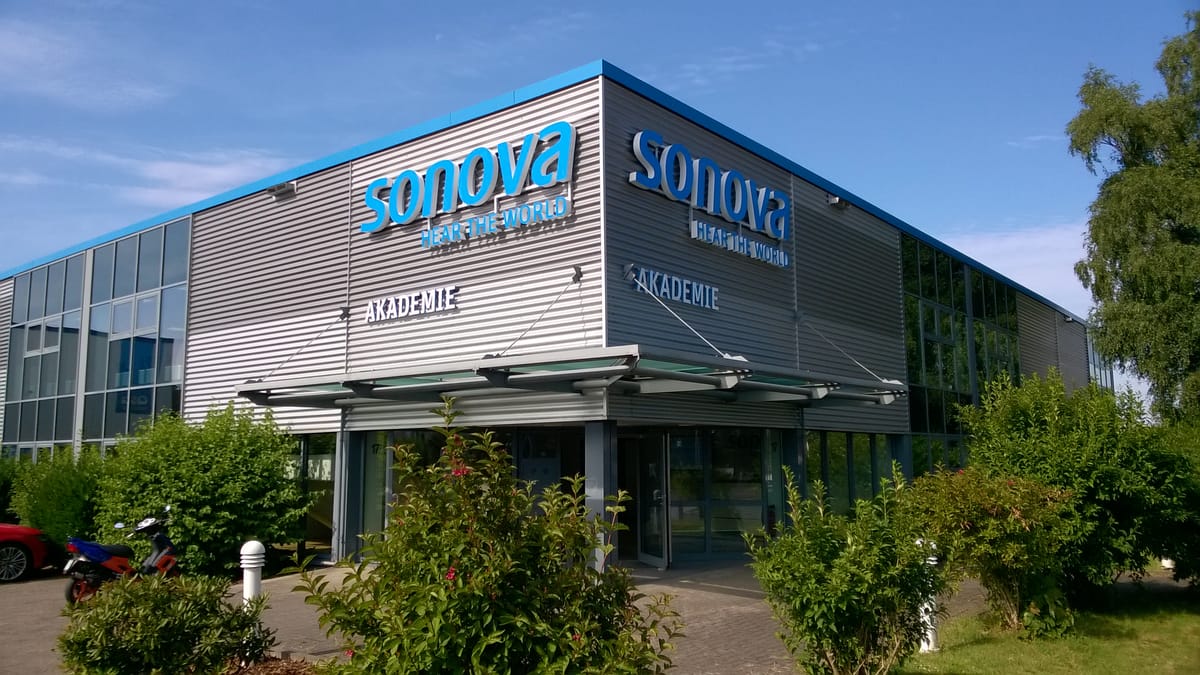 Sonova-Beben: Konsum-Schock drückt Hörgeräte-Riesen an den Abgrund der Prognose