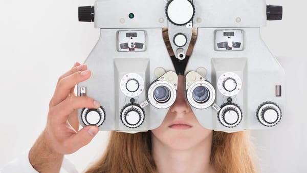 Wie eine Top-Augenarztkette Ärzte zum Abrechnungsbetrug anstiften könnte
