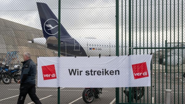 Gepäckband stillgelegt: Warnstreik legt Lufthansa-Frachtzentrum lahm