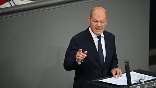 Sicherheit durch strenge Abschiebungen - Bundeskanzler greift durch!