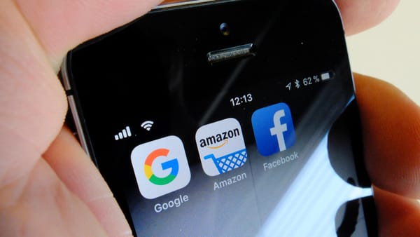 Plattform-Soli: Kommt jetzt die Steuer für Google & Meta?