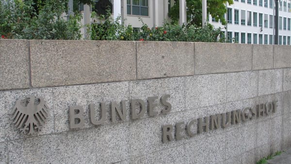 600 Millionen in Rauch aufgelöst – Bundesrechnungshof rechnet mit Habeck ab
