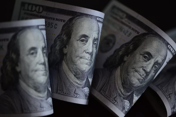 Warum Anleger jetzt vom Absturz der US-Währung profitieren wollen