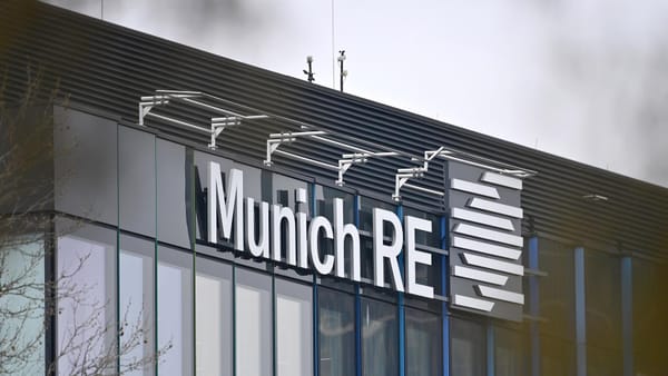 Warum der Rückversicherer trotz Rekordschäden zulegt