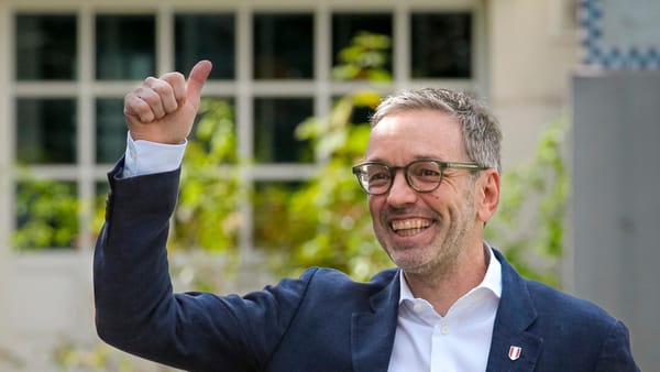 Kanzler Kickl? – Österreich flirtet mit dem politischen Tabubruch