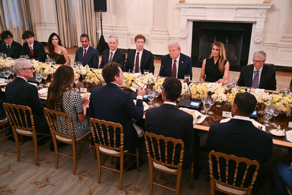 AI-Dinner im Weißen Haus: Big Tech feiert Trump – und verspricht Milliarden