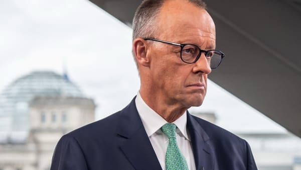 Merz auf Rechtfertigungstour – Kanzler räumt Startprobleme ein