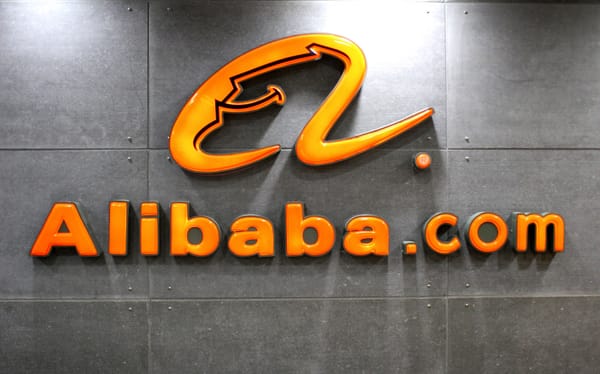 Alibaba vor der Wende – Warum Analysten jetzt auf das Comeback des Tech-Giganten wetten