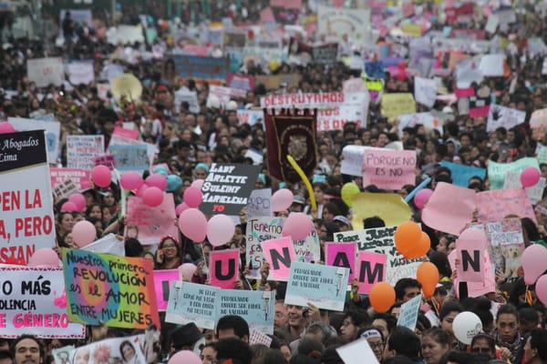 Blutige Realität in Buenos Aires: Milei riskiert mit Angriff auf Femizid-Gesetz eine Protestwelle
