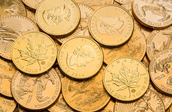 Goldpreis trotzt dem Kurssturz – Anleger hoffen auf neuen Glanz