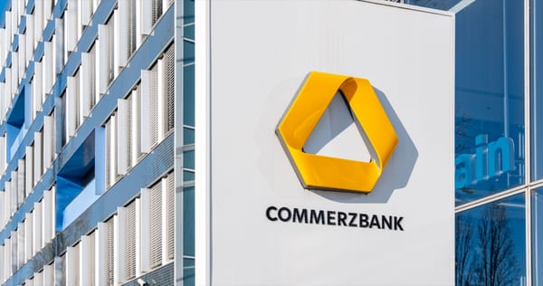 Commerzbank stolpert im Übernahmeduell – weniger Gewinn, mehr Druck