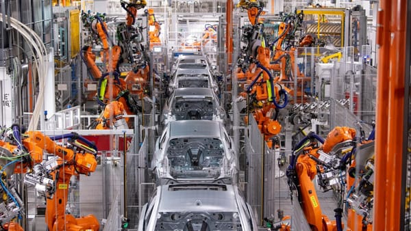 Deutschlands Autoindustrie rutscht ab – und erreicht den niedrigsten Beschäftigungsstand seit 2011