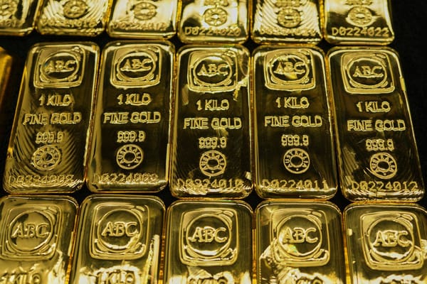 Gold schießt über 4.000 Dollar – Anleger flüchten aus dem Vertrauen in die USA