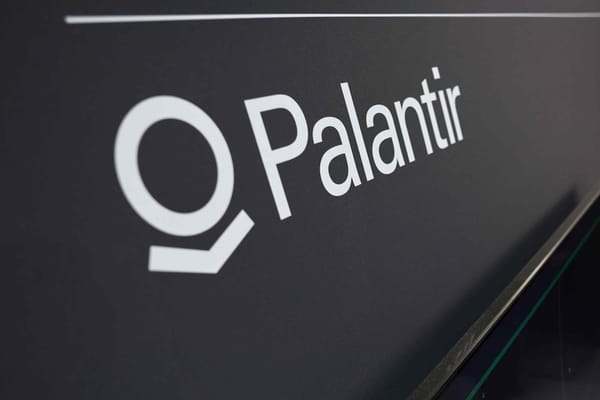 Palantir übertrifft alle Erwartungen mit starkem Quartalsgewinn