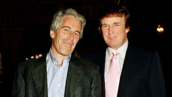 Trump veröffentlicht Epstein-Akten – ein politisches Risiko, das er nicht länger vermeiden konnte