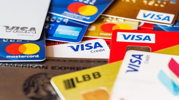 Visa und Mastercard knicken ein – Händler könnten Milliarden sparen