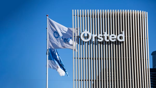 Ørsted unter Druck: Milliarden-Deal nach US-Baustopp