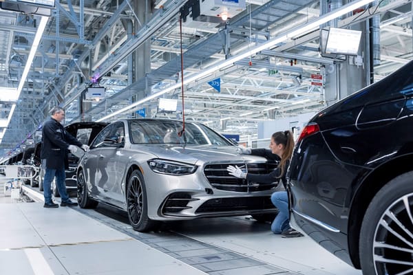 So federn Autobauer höhere Kosten ab, ohne Kunden zu verlieren