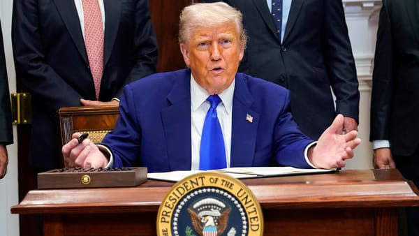 Trump verschärft Visa-Politik und verlängert Liste der Einreisesperren