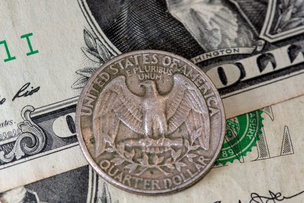 Warnung vor der K-Form-Falle: Warum der US-Boom für Millionen zur bitteren Illusion wird