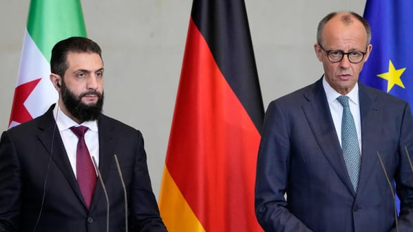 Al-Scharaa in Berlin – AfD fordert Massenabschiebung, Linke schreien moralischer Bankrott