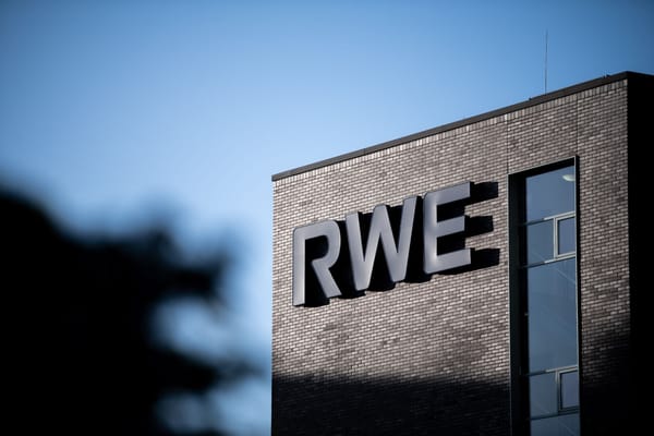Energie-Gigant am Scheideweg: RWE-Aktie nach Analysten-Beben vor dem Kurs-Sturz?