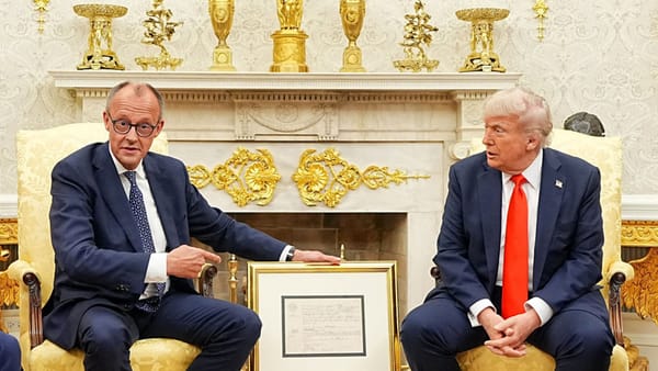 Iran-Beben: Merz wagt den Frontalangriff gegen Trumps Kriegs-Maschinerie