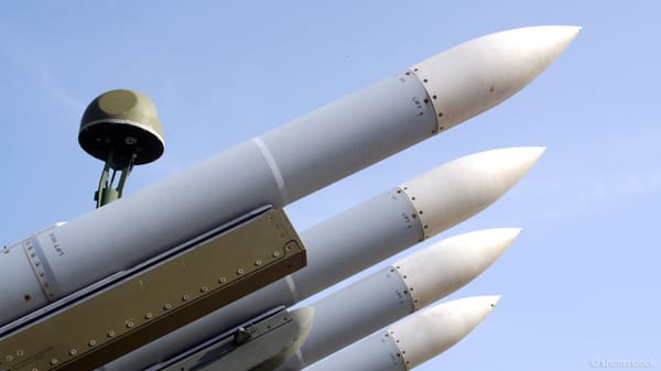 Munitions-Kollaps droht: Warum die US-Armee in drei Wochen wehrlos sein könnte