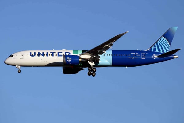 Warum United Airlines den globalen Flugplan drastisch zusammenstreicht und Ticketpreise eskalieren