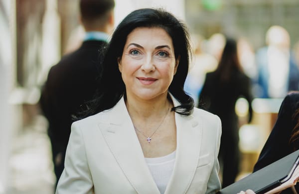 Zerstört Ministerin Reiche zehntausende Jobs in der Solarbranche?